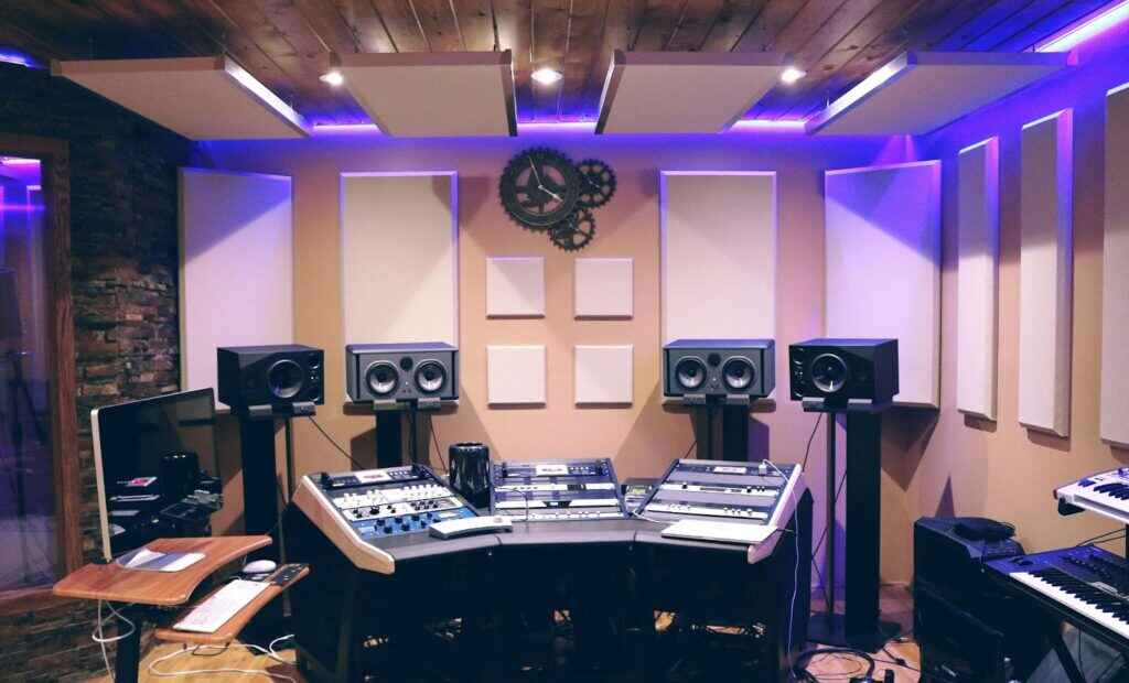 hoe to soundproof music studio