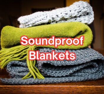 soundproof blanket with grommets